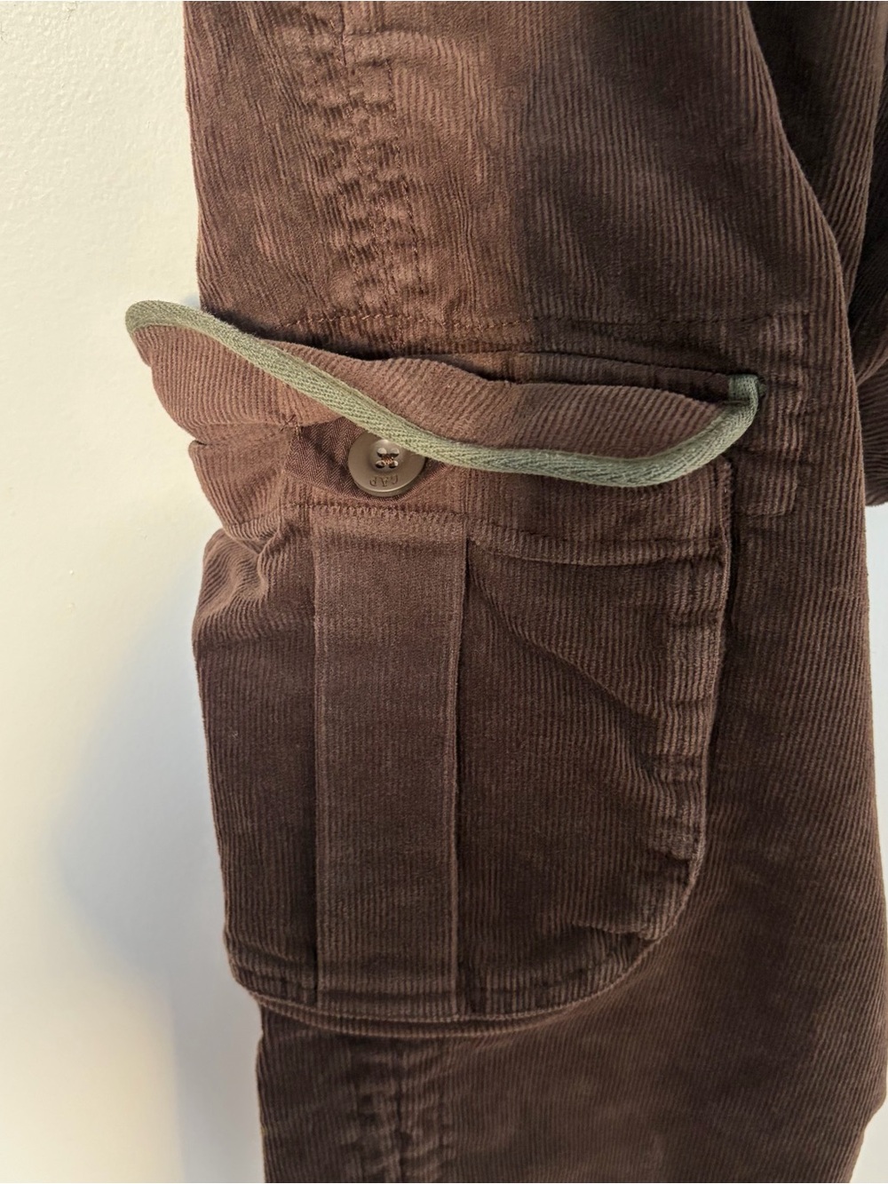 Gap Corduroy Cargo Capris Pants - Picture 4 of 9